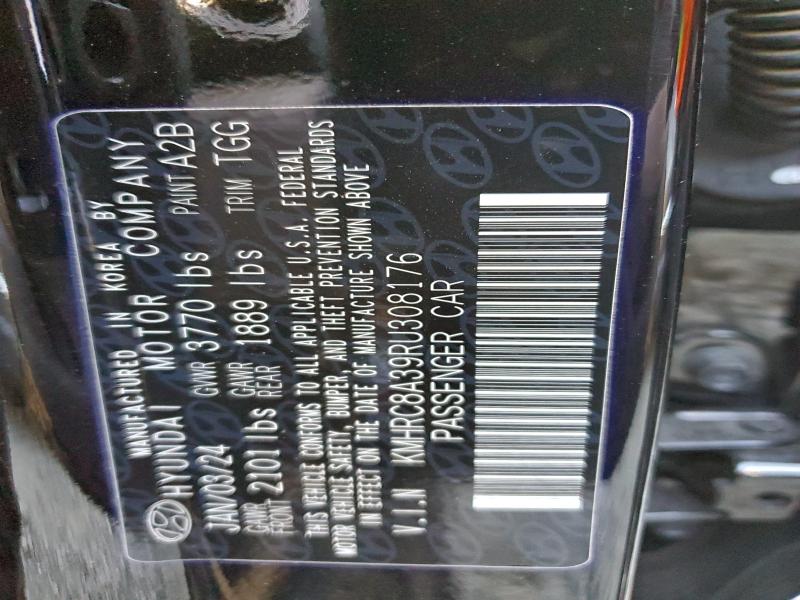 Фото 13 - HYUNDAI VENUE