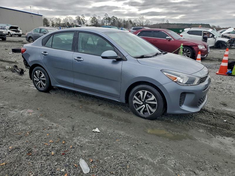 Фото 4 - KIA RIO