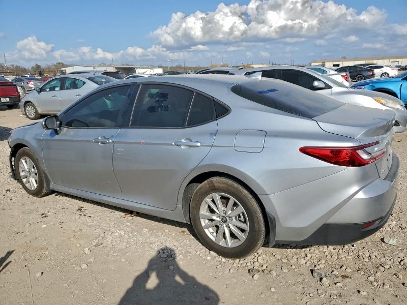 Фото 2 - TOYOTA CAMRY