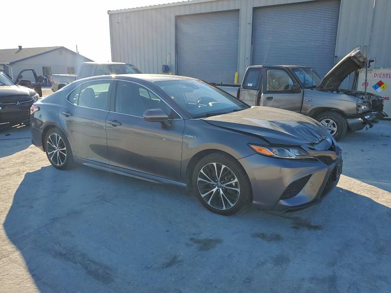 Фото 4 - TOYOTA CAMRY