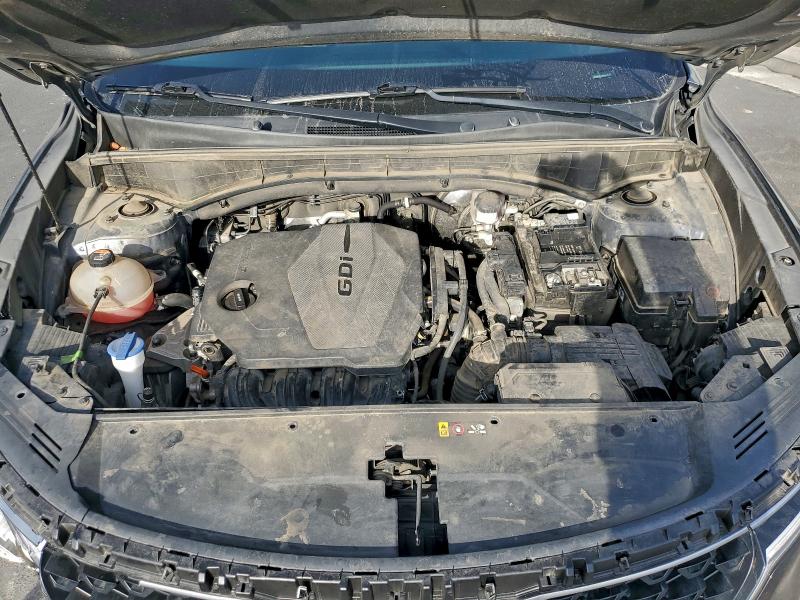 Фото 12 - KIA SORENTO