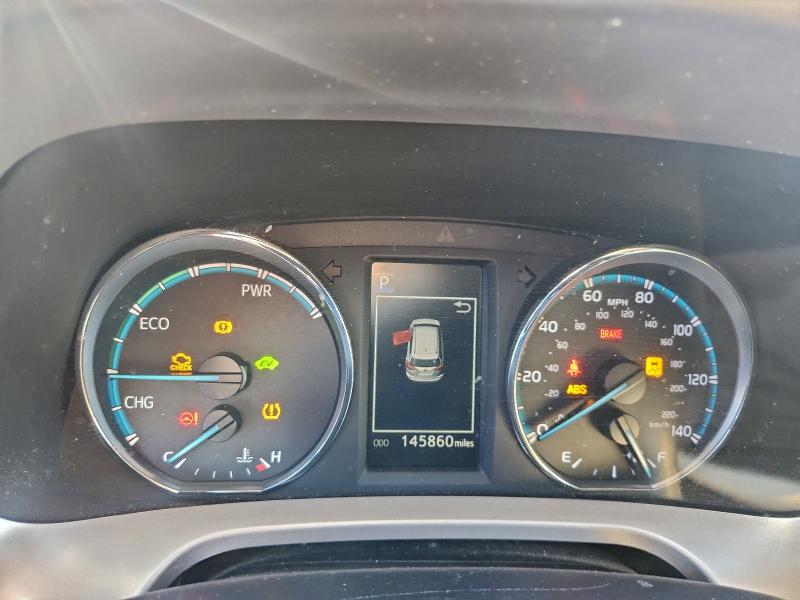 Фото 9 - TOYOTA RAV4