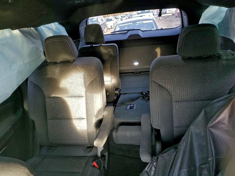 Фото 10 - CHEVROLET TRAVERSE