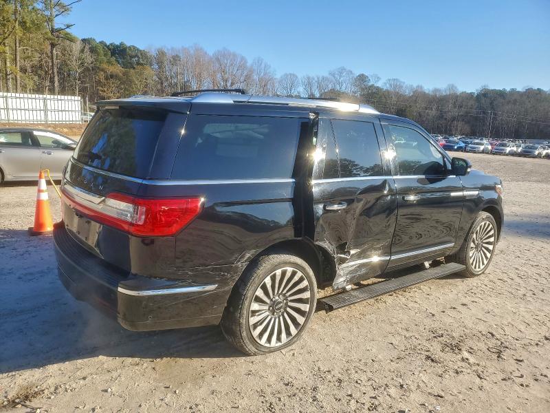 Фото 3 - LINCOLN NAVIGATOR