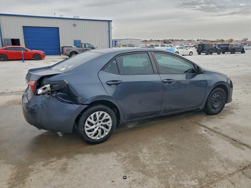 Фото 3 - TOYOTA COROLLA