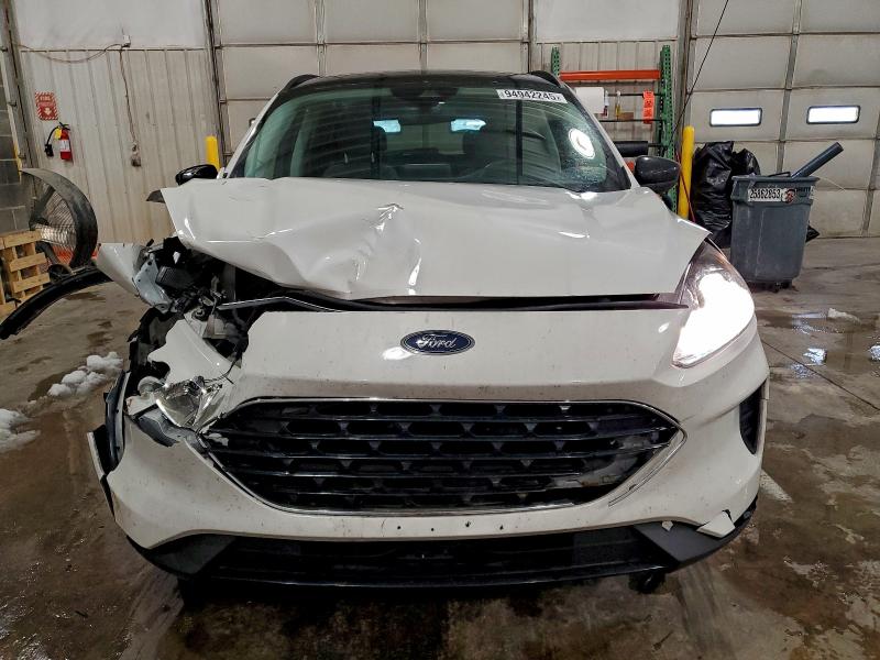 Фото 5 - FORD ESCAPE