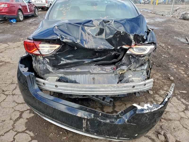 Фото 6 - CHRYSLER 200