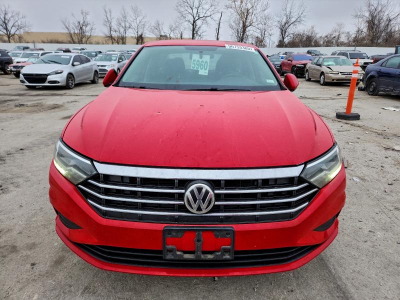 Фото 5 - VOLKSWAGEN JETTA