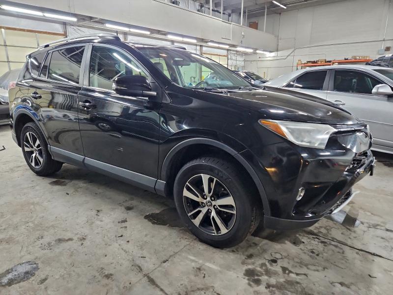 Фото 4 - TOYOTA RAV4