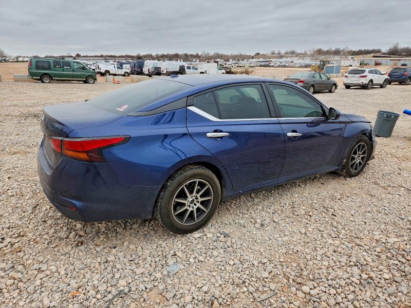 Фото 3 - NISSAN ALTIMA