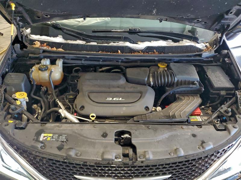 Фото 12 - CHRYSLER PACIFICA