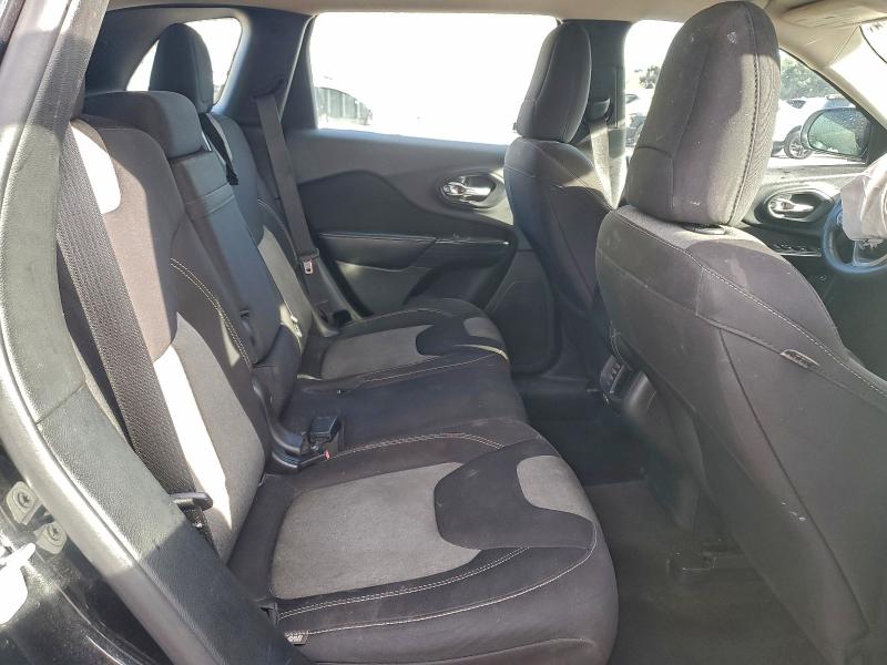 Фото 11 - JEEP GRAND CHER