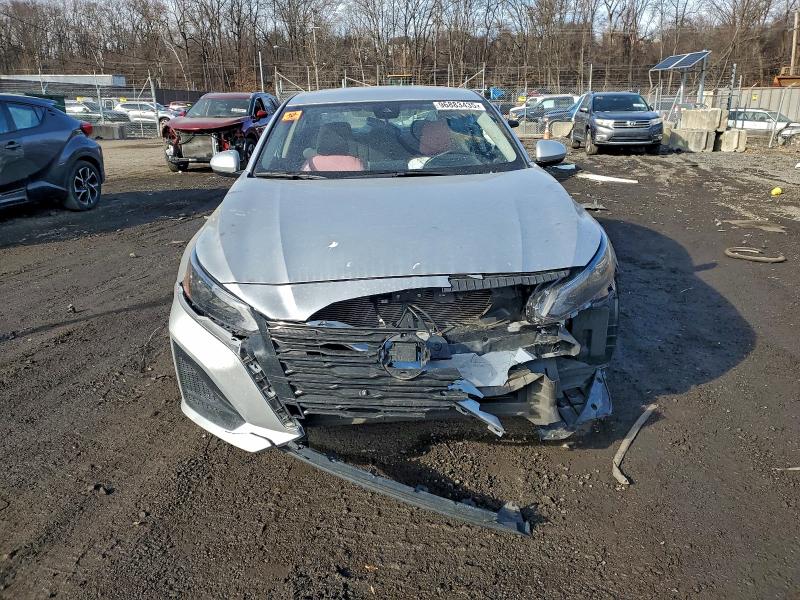 Фото 5 - NISSAN ALTIMA