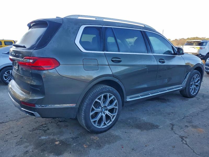 Фото 3 - BMW X7
