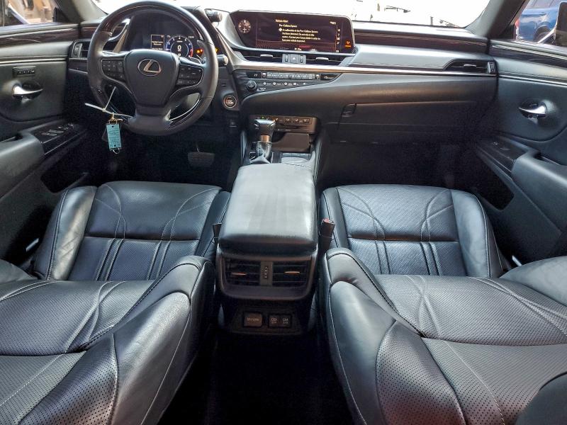 Фото 8 - LEXUS ES350