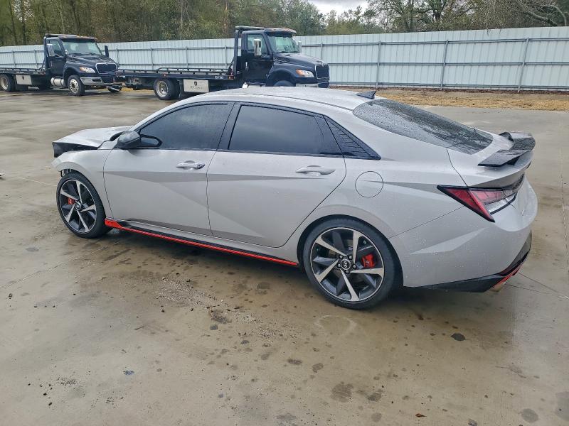 Фото 2 - HYUNDAI ELANTRA