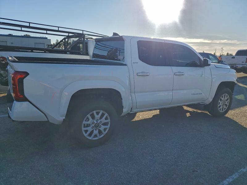 Фото 3 - TOYOTA TACOMA