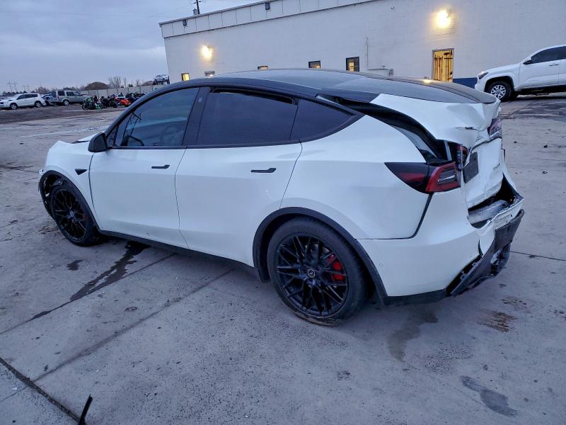 TESLA MODEL Y 2022 VIN 7SAYGDEF5NF530012