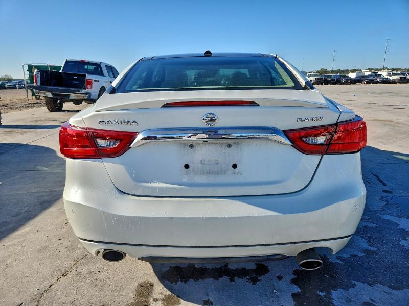 Фото 6 - NISSAN MAXIMA