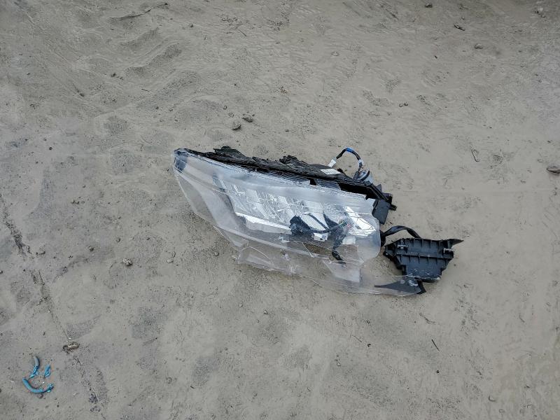 Фото 12 - MITSUBISHI OUTLANDER