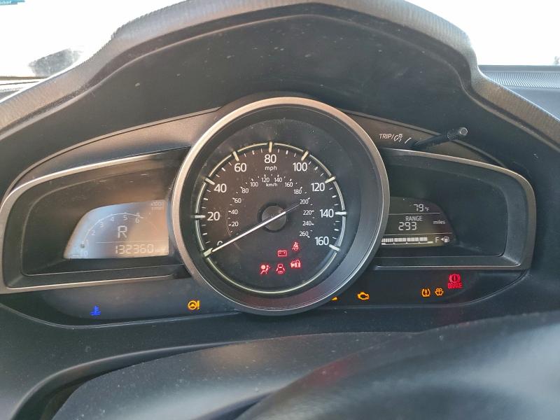 Фото 9 - MAZDA 3