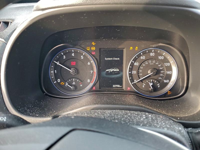 Фото 9 - HYUNDAI KONA