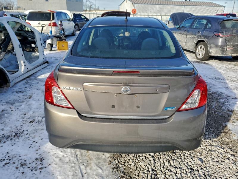 Фото 6 - NISSAN VERSA