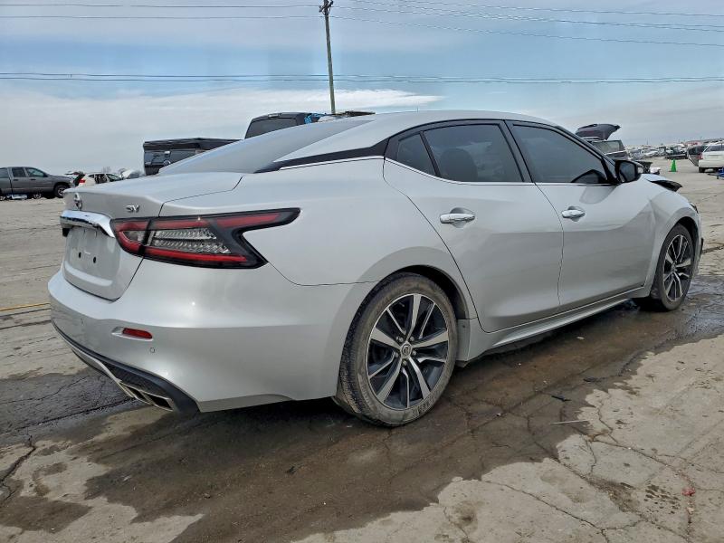 Фото 3 - NISSAN MAXIMA