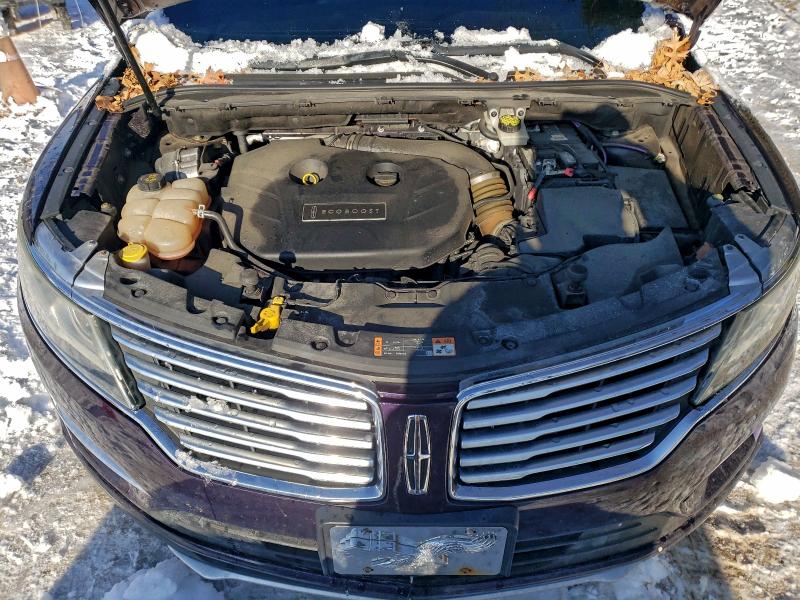 Фото 12 - LINCOLN MKZ