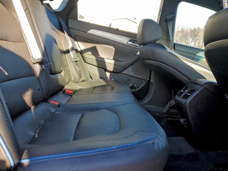 Фото 10 - HYUNDAI SONATA