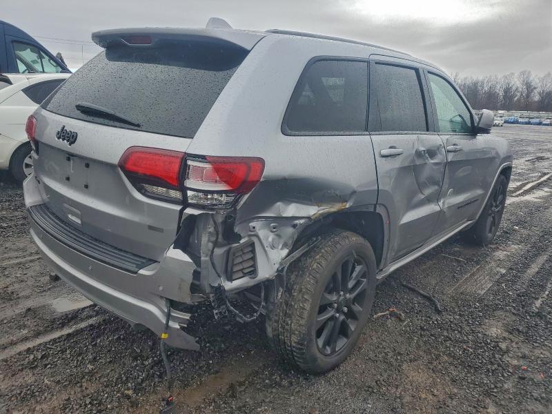 Фото 3 - JEEP GRAND CHER