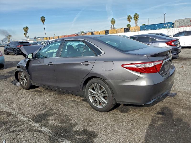 Фото 2 - TOYOTA CAMRY