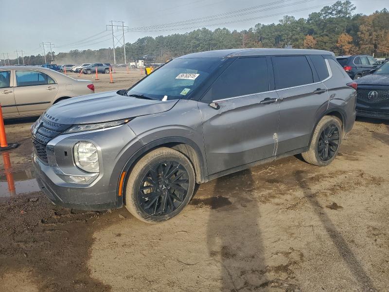 Фото 1 - MITSUBISHI OUTLANDER