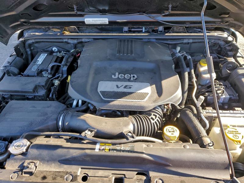 Фото 12 - JEEP WRANGLER