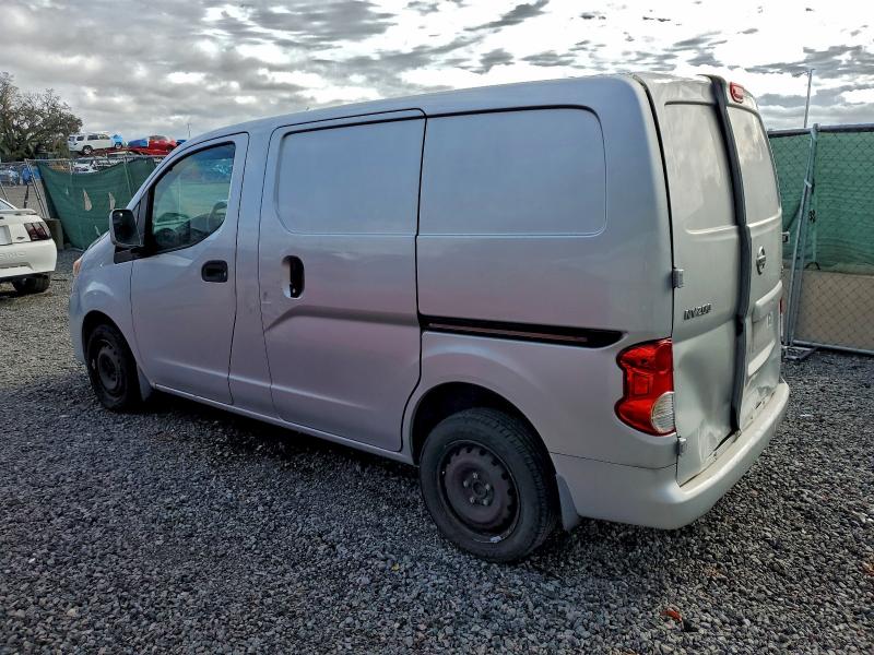 Фото 2 - NISSAN NV