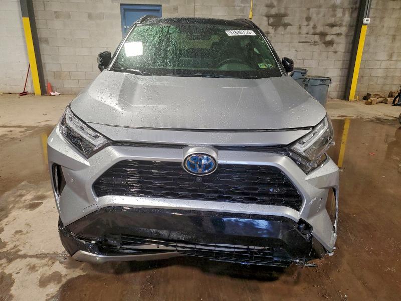 Фото 5 - TOYOTA RAV4