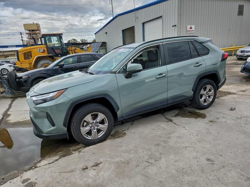 Фото 1 - TOYOTA RAV4