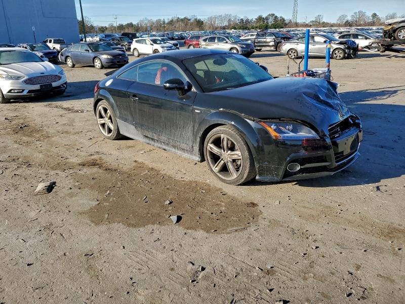 Фото 4 - AUDI TT