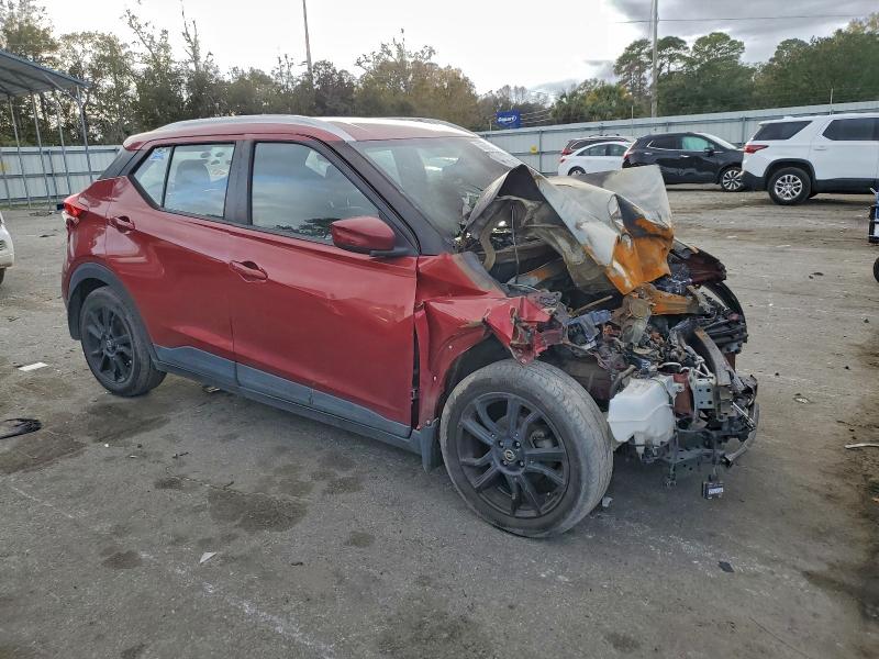 Фото 4 - NISSAN KICKS