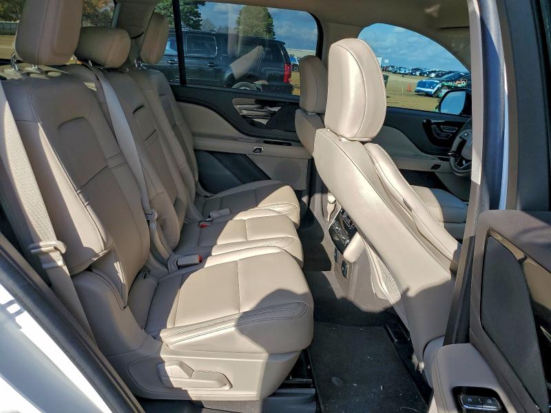 Фото 11 - LINCOLN AVIATOR