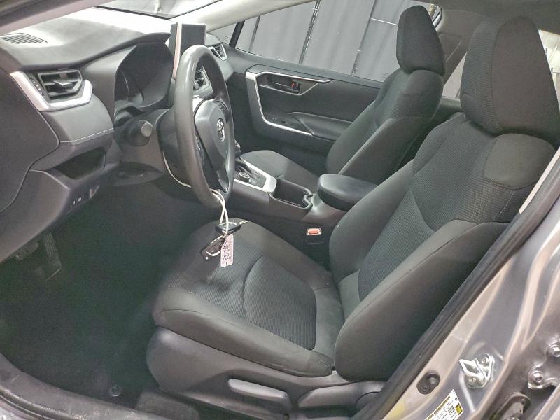 Фото 7 - TOYOTA RAV4