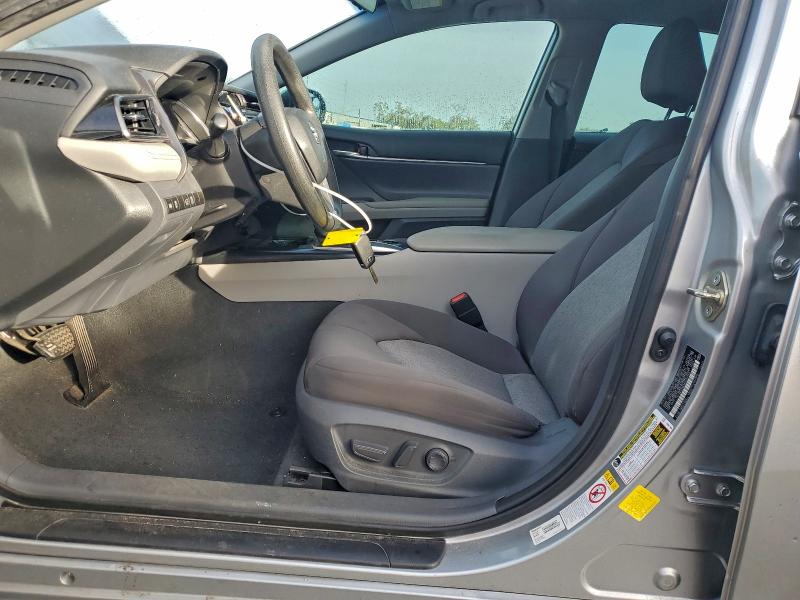 Фото 7 - TOYOTA CAMRY