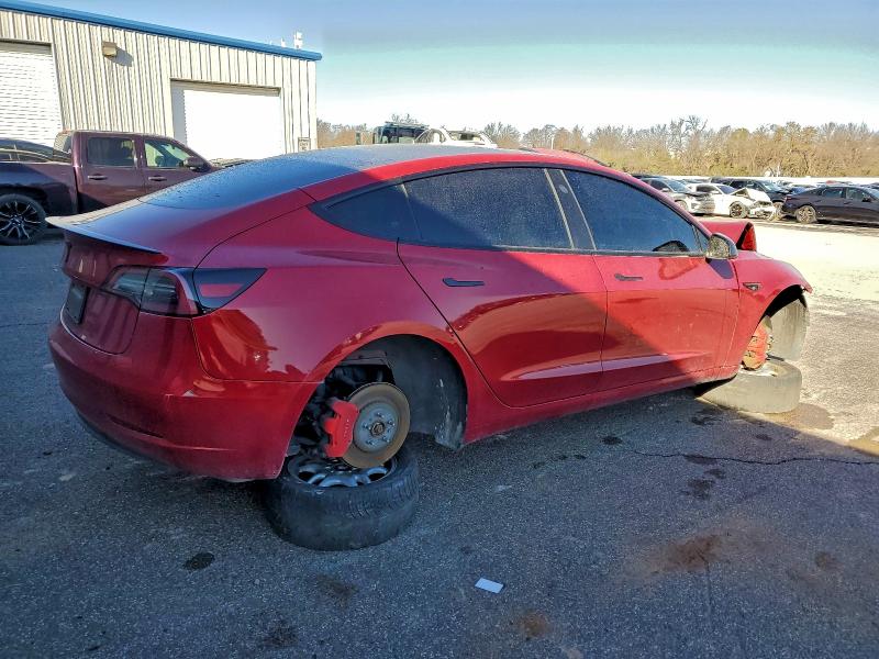 Фото 3 - TESLA MODEL 3