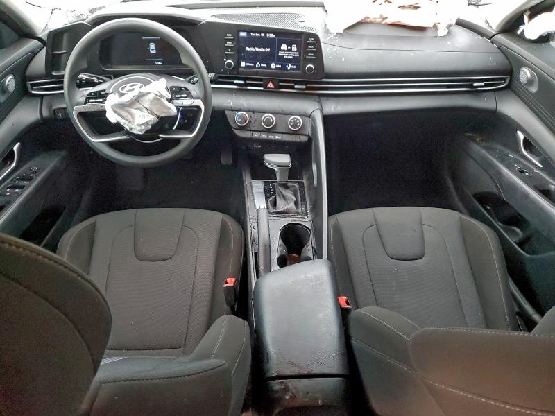 Фото 8 - HYUNDAI ELANTRA