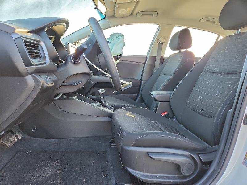 Фото 7 - KIA RIO