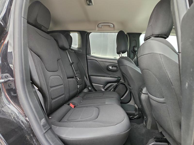 Фото 10 - JEEP RENEGADE