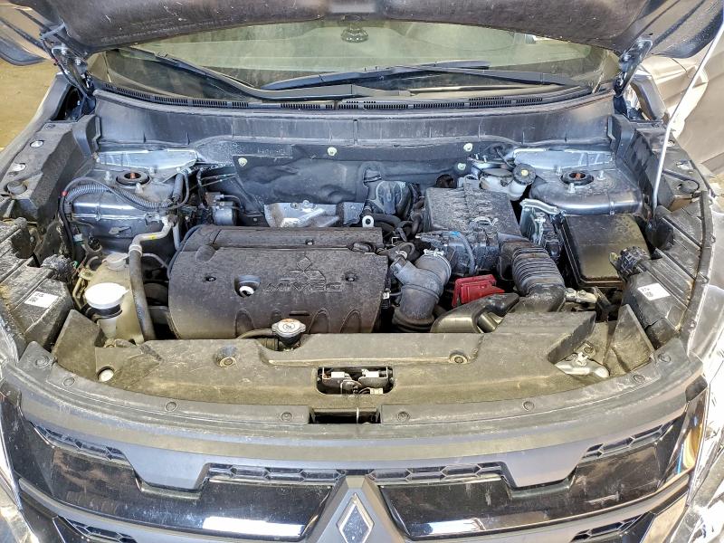 Фото 12 - MITSUBISHI OUTLANDER