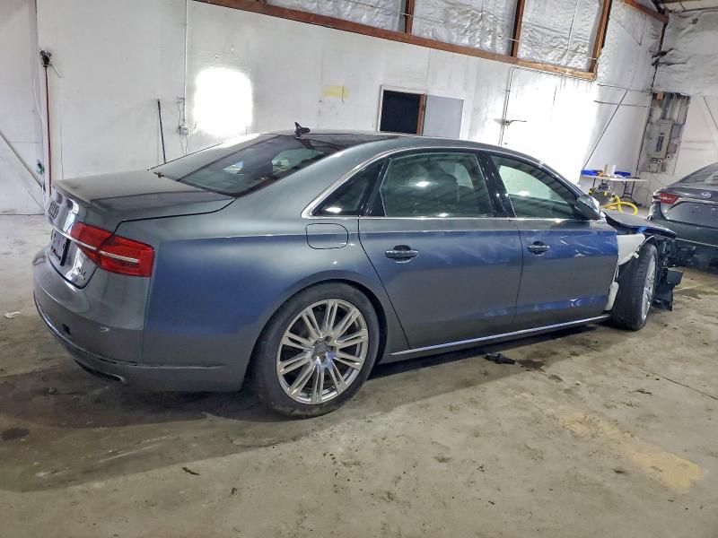 Фото 3 - AUDI A8