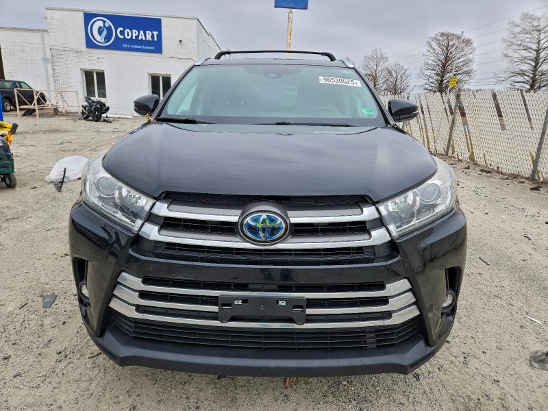 Фото 5 - TOYOTA HIGHLANDER