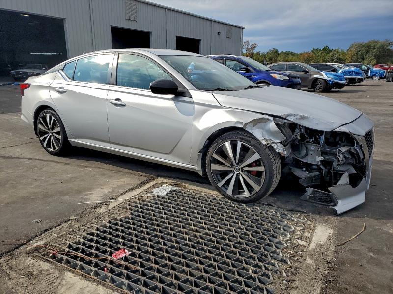 Фото 4 - NISSAN ALTIMA